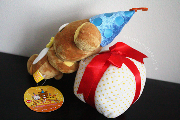 Rilakkuma 3rd Anniversary Fansclub Plushie - side