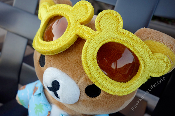 Aloha Rilakkuma Store Exclusive - shade detail