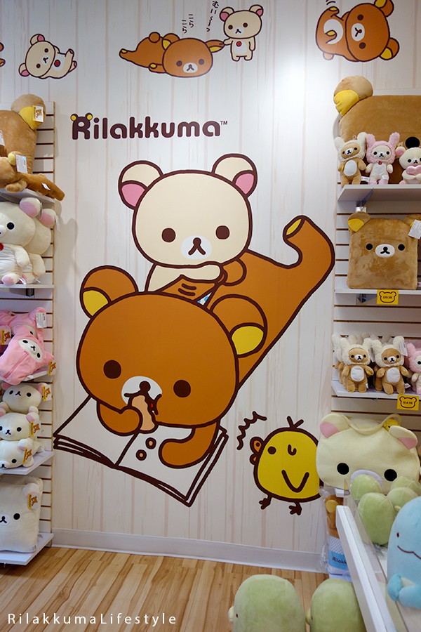 Rilakkuma Lifestyle - Rilakkuma Shop - Soft Opening - Westfield Brandon Center Mall Florida - First Rilakkuma Shop in US - Wall display